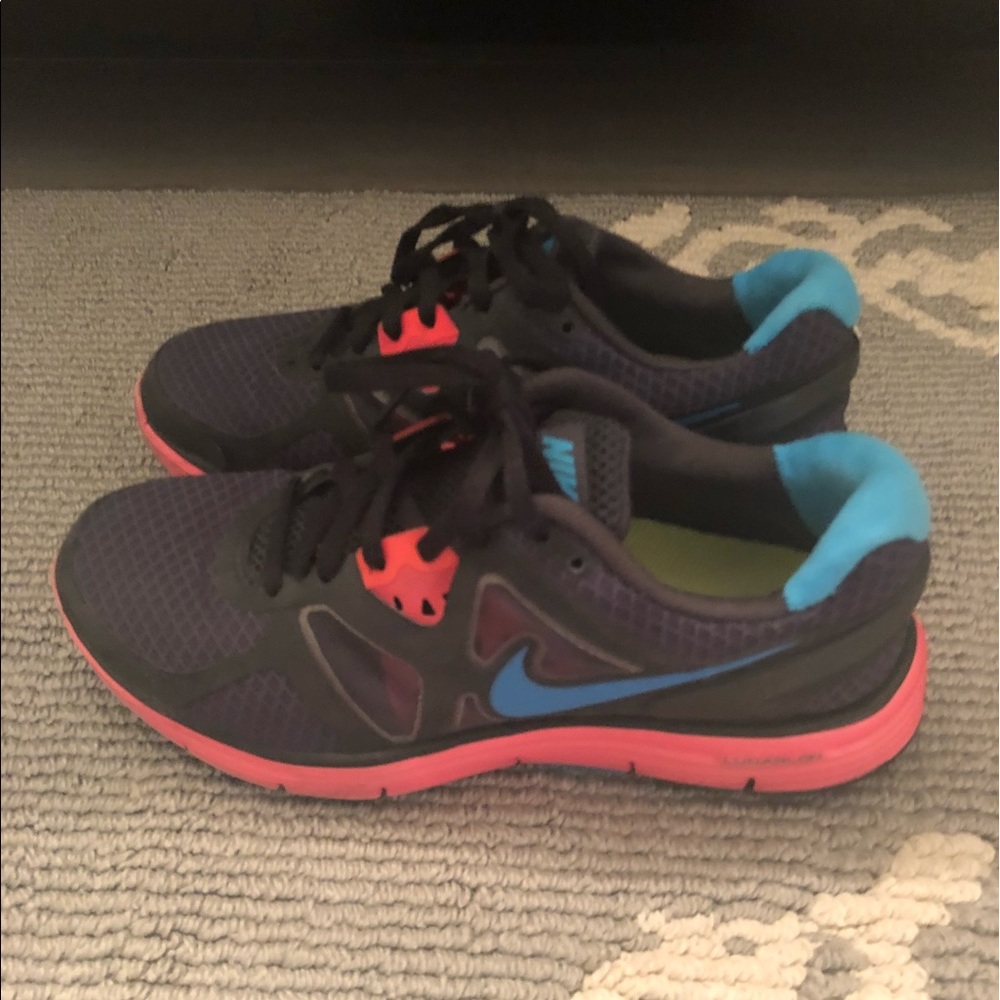 Nike women’s shoes